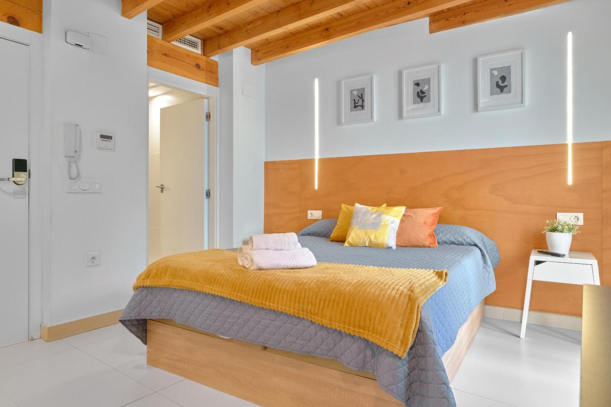 Apartamento De Diseno En La Plaza Del Carmen F1 Valencia Exterior photo